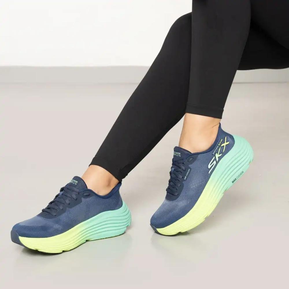 Tênis Skechers Max Cushioning Feminino Azul Marinho 9