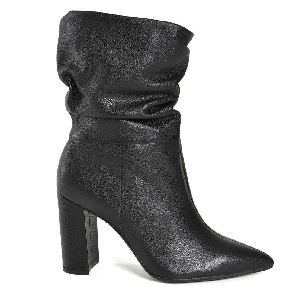 Bota Via Marte Couro Feminino Bico Fino Salto Alto