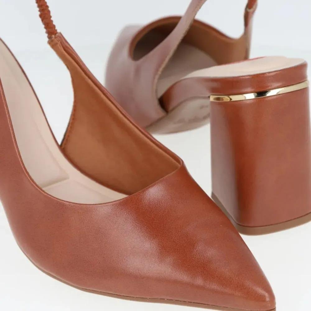 Scarpin Feminino Bebecê Salto Bloco Confortável Marrom 8