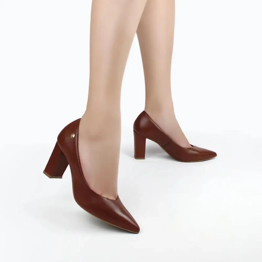 Scarpin Feminino Bottero Salto Bloco Couro Conforto