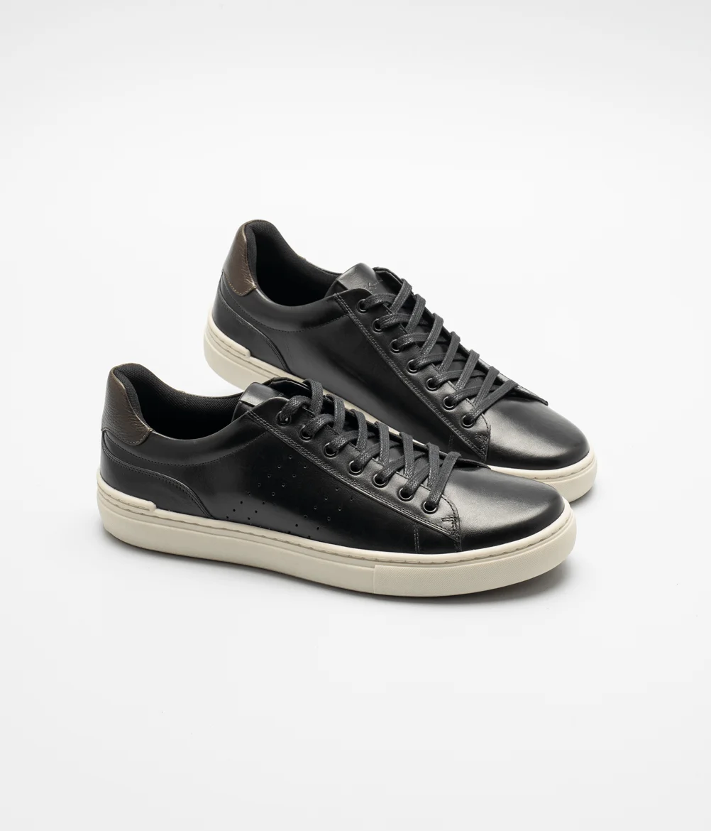 Sapatenis Com Recortes Masculino Preto