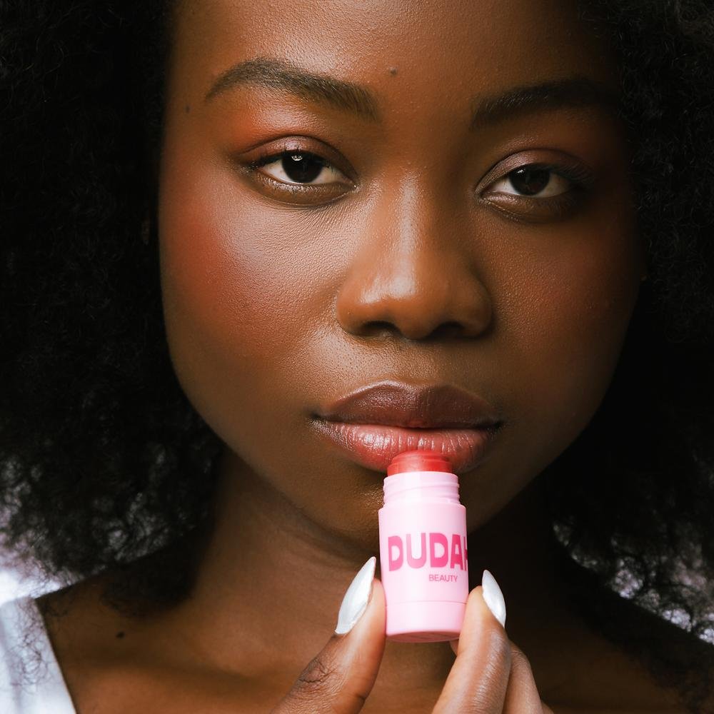 CHEEK+LIP+EYE Red – Stick Blush 3 em 1 Red 2