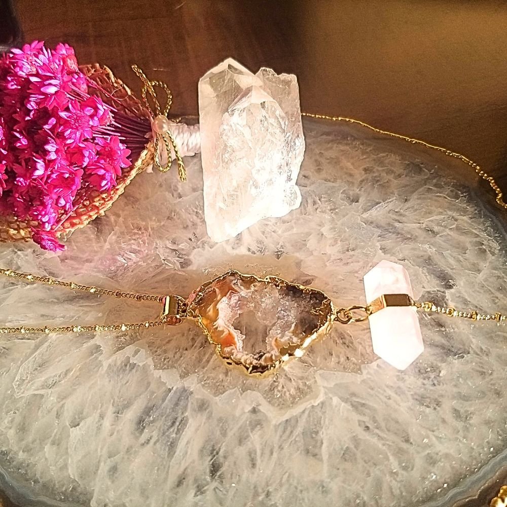 Semijoia - Colar Trilogia de Cristais Naturais - Geodo e Quartzo Rosa - Ouro 18k Dourado 2