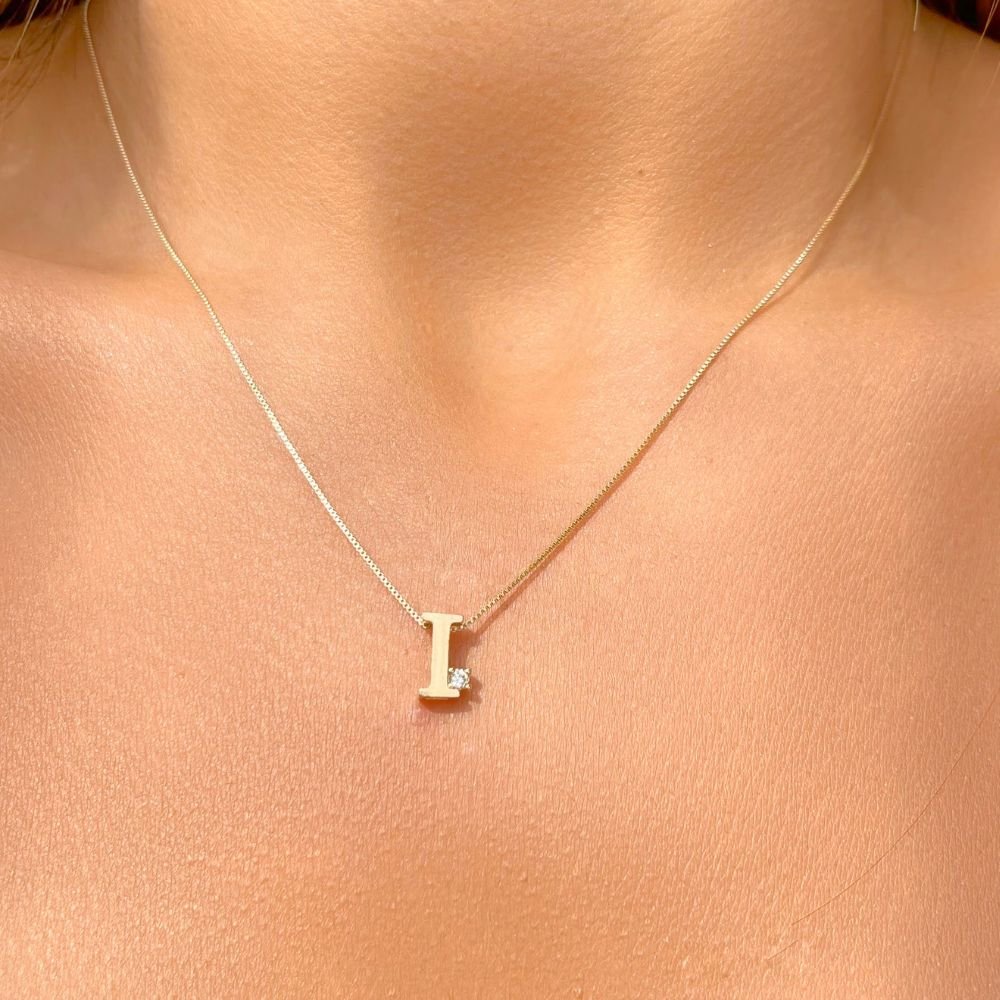 Semijoia - Colar Inicial Letra I com Ponto de Luz - Ouro 18k Dourado 2