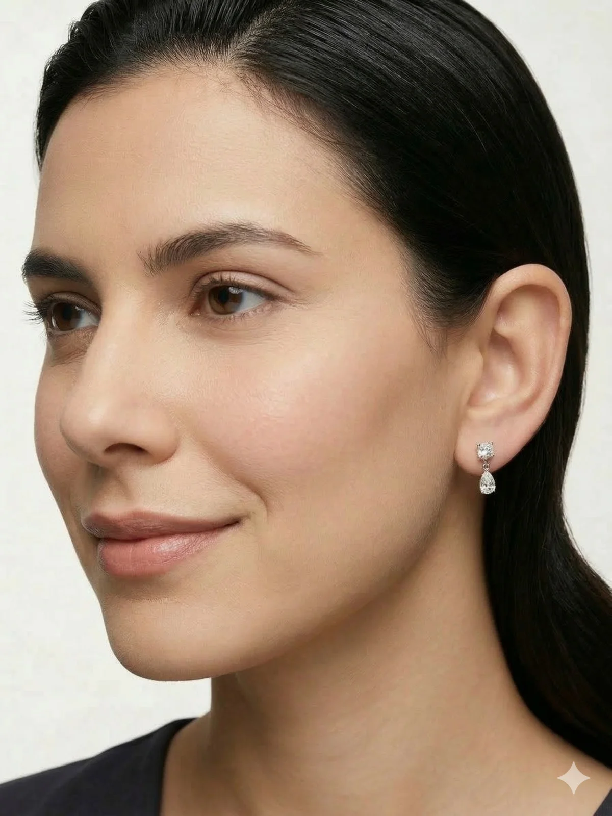 Brinco Princesa com Zircônias Banhado a Prata Prata 2