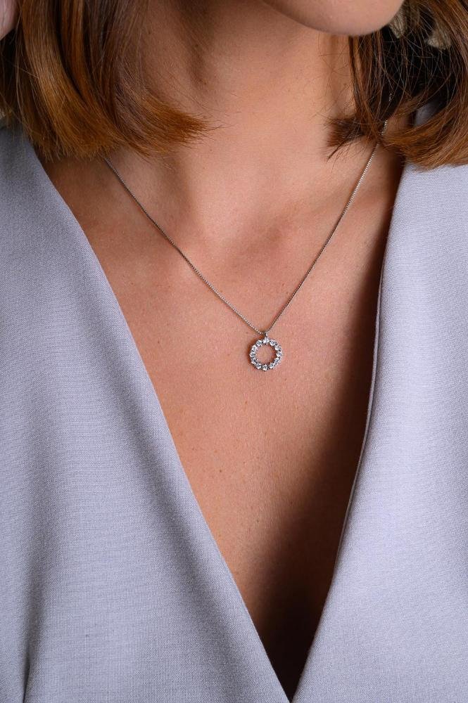 Colar Redondo Cravejado com Banho em Ródio Branco Prata 2