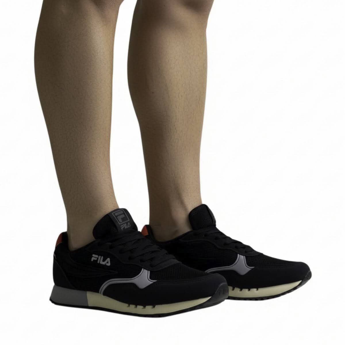 Tênis Esportivo Fila Masculino FO1L00308 Preto Preto 2