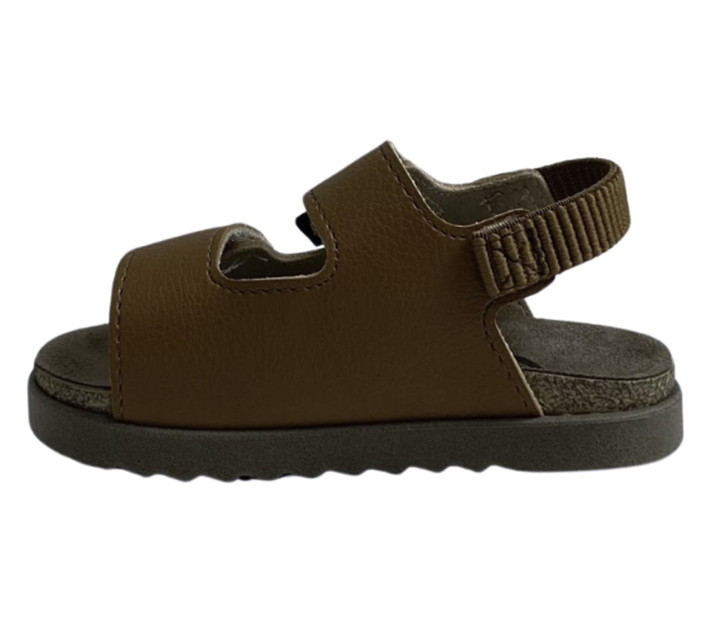 MOLEKINHO PAPETE INF MASC Camel 2