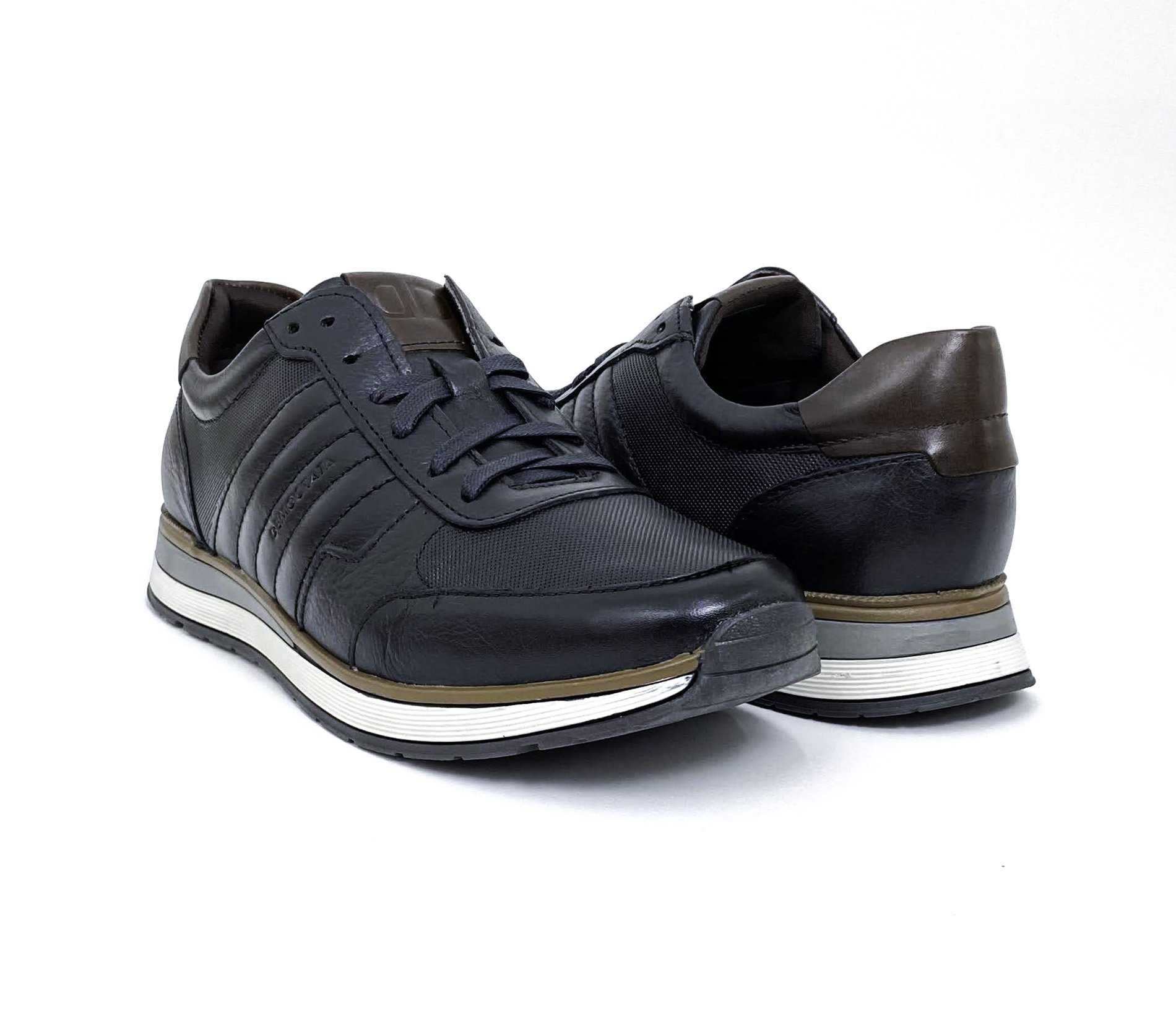 DEMOCRATA SAPATENIS MASC Preto 4