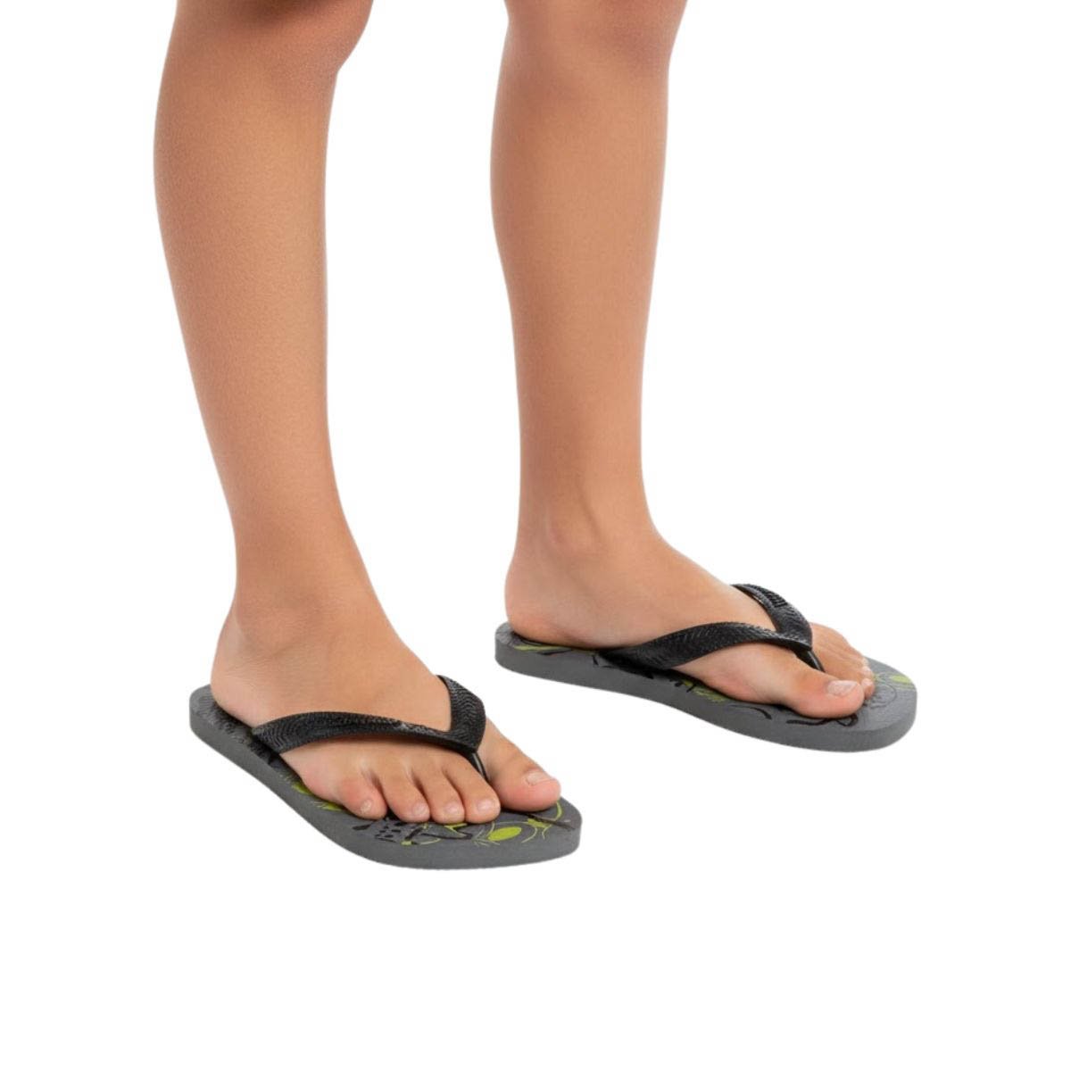 Chinelo Havaianas Infantil Menino 4127273 Cinza Escuro Preto 2