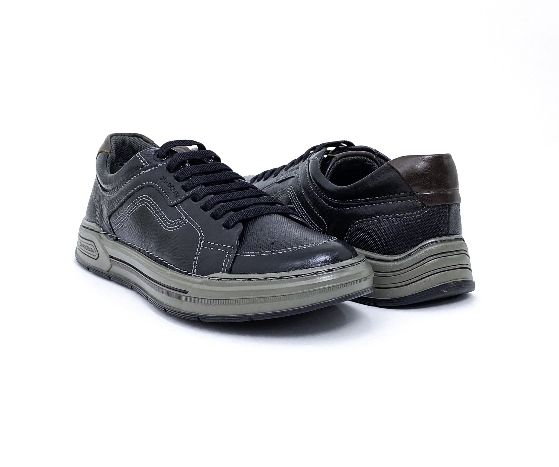 DEMOCRATA SAPATENIS MASC Preto 4