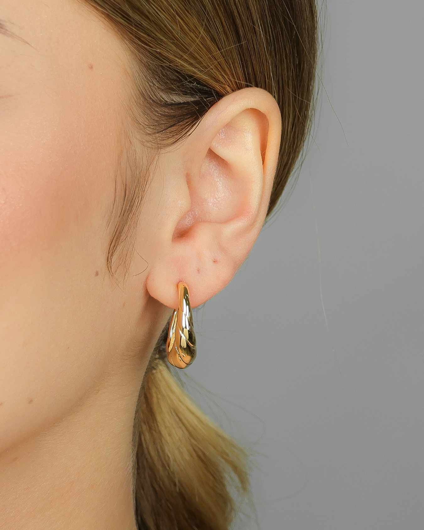 Brinco Semijoia Banhado a Ouro 18k Argola Croissant Dourado 2