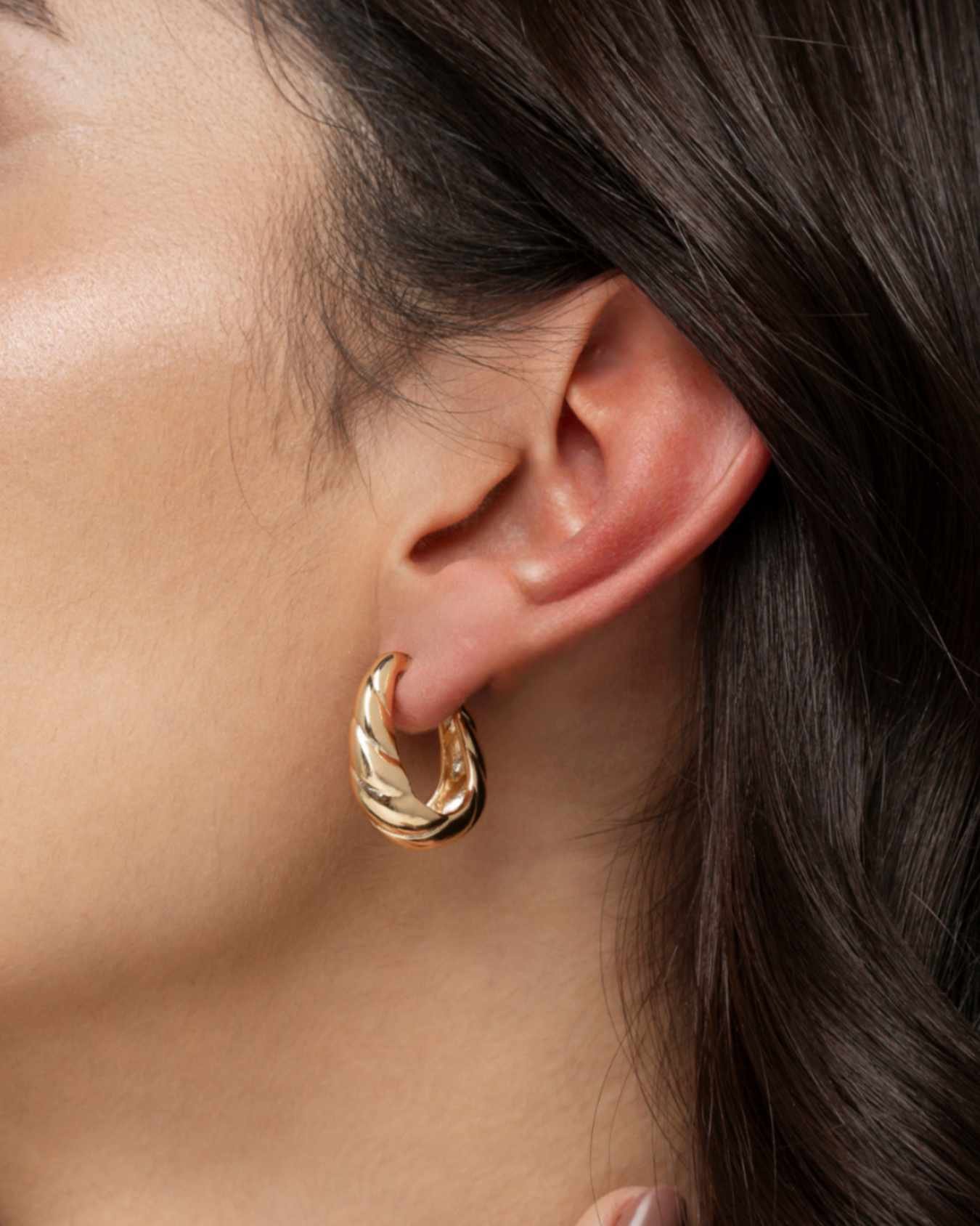 Brinco Semijoia Banhado a Ouro 18k Argola Croissant Dourado 4