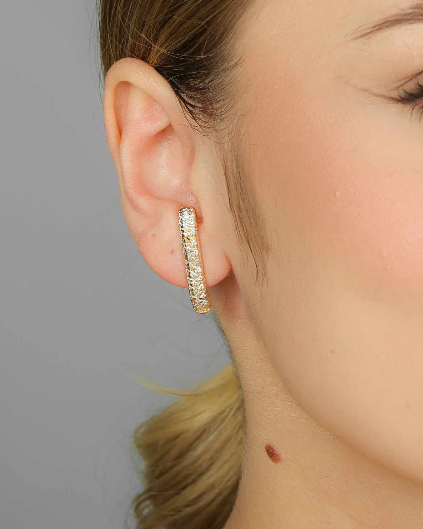 Brinco Semijoia Banhado a Ouro 18k Earhook Cravejado Zircônias Dourado 2