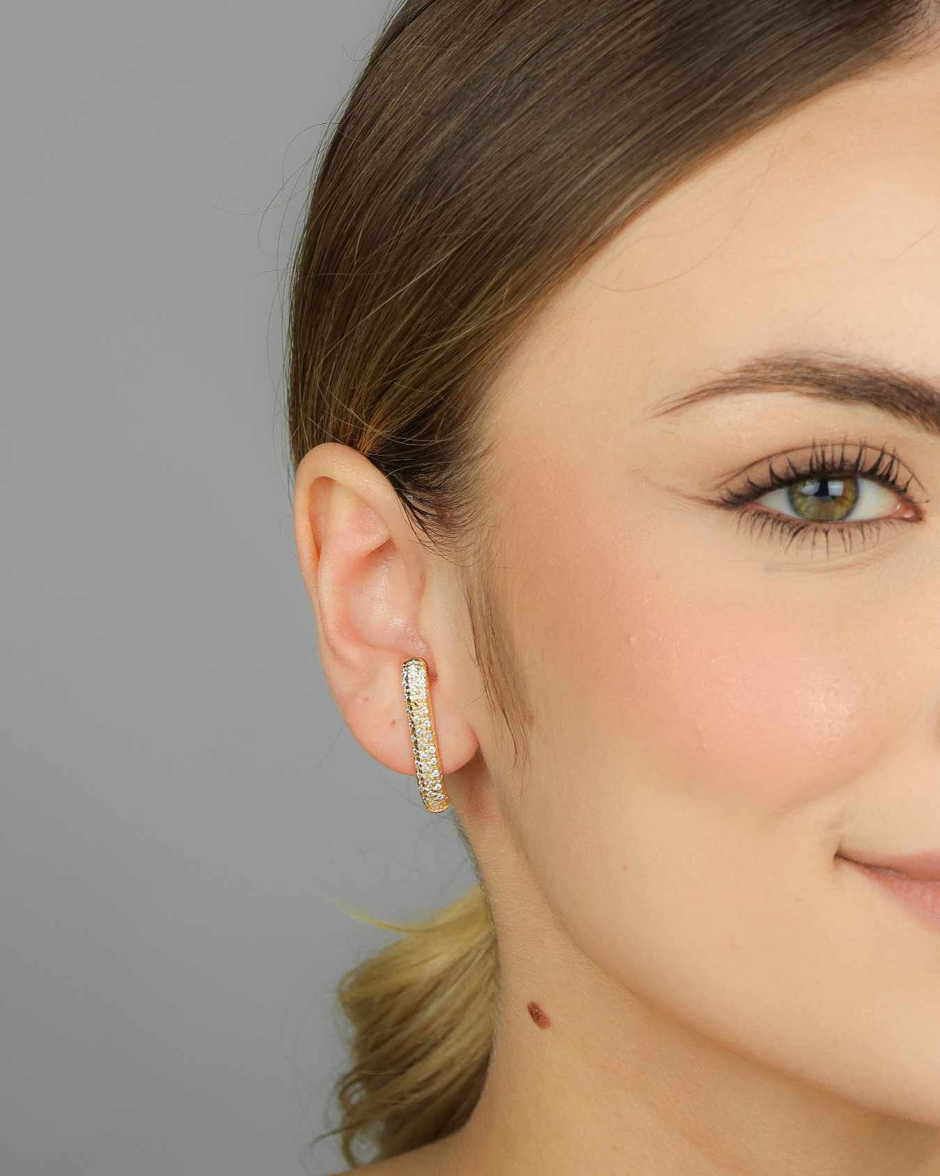 Brinco Semijoia Banhado a Ouro 18k Earhook Cravejado Zircônias Dourado 3