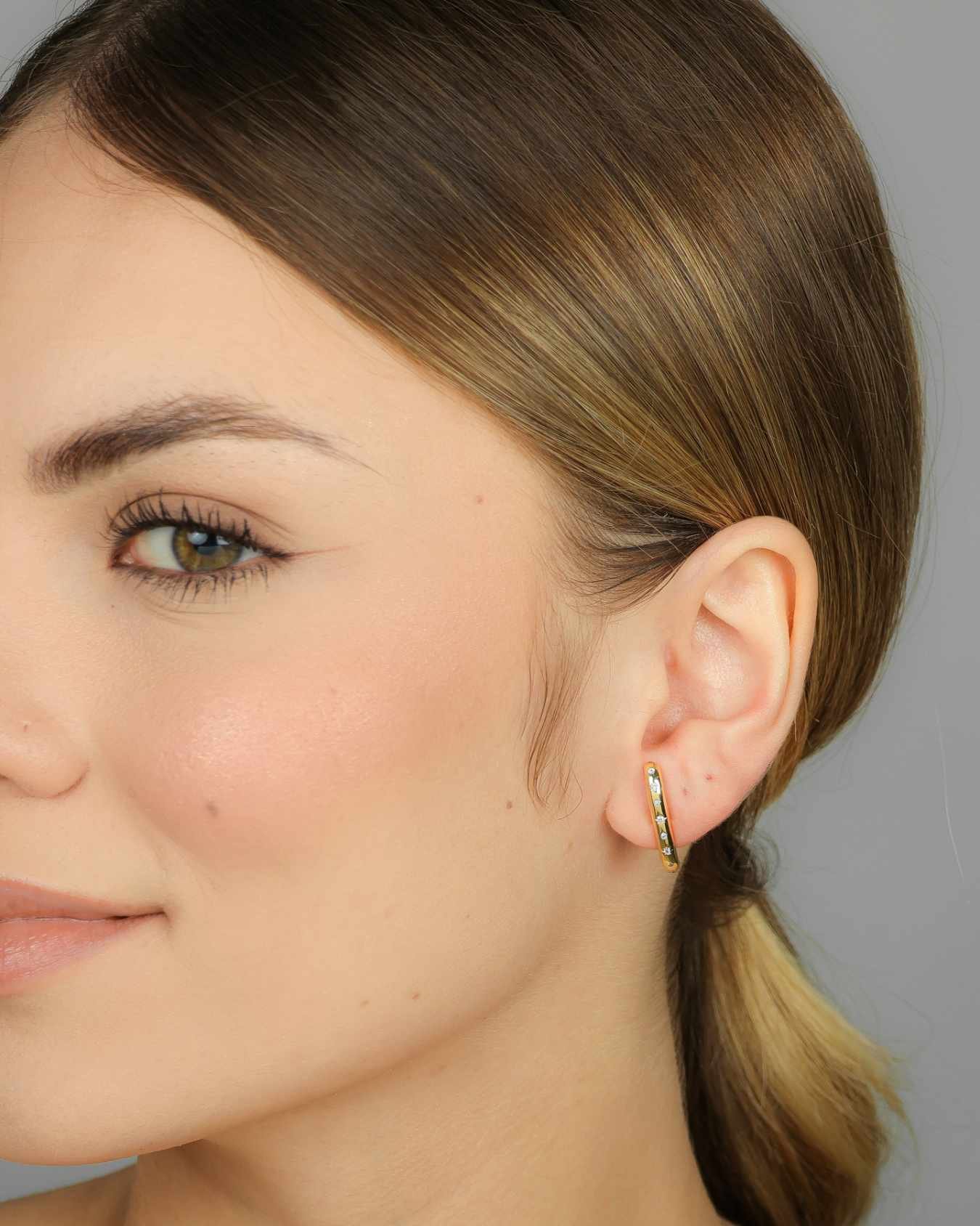 Brinco Semijoia Banhado a Ouro 18k Earhook Palito Ponto de Luz Zircônia Cravejada Dourado 3