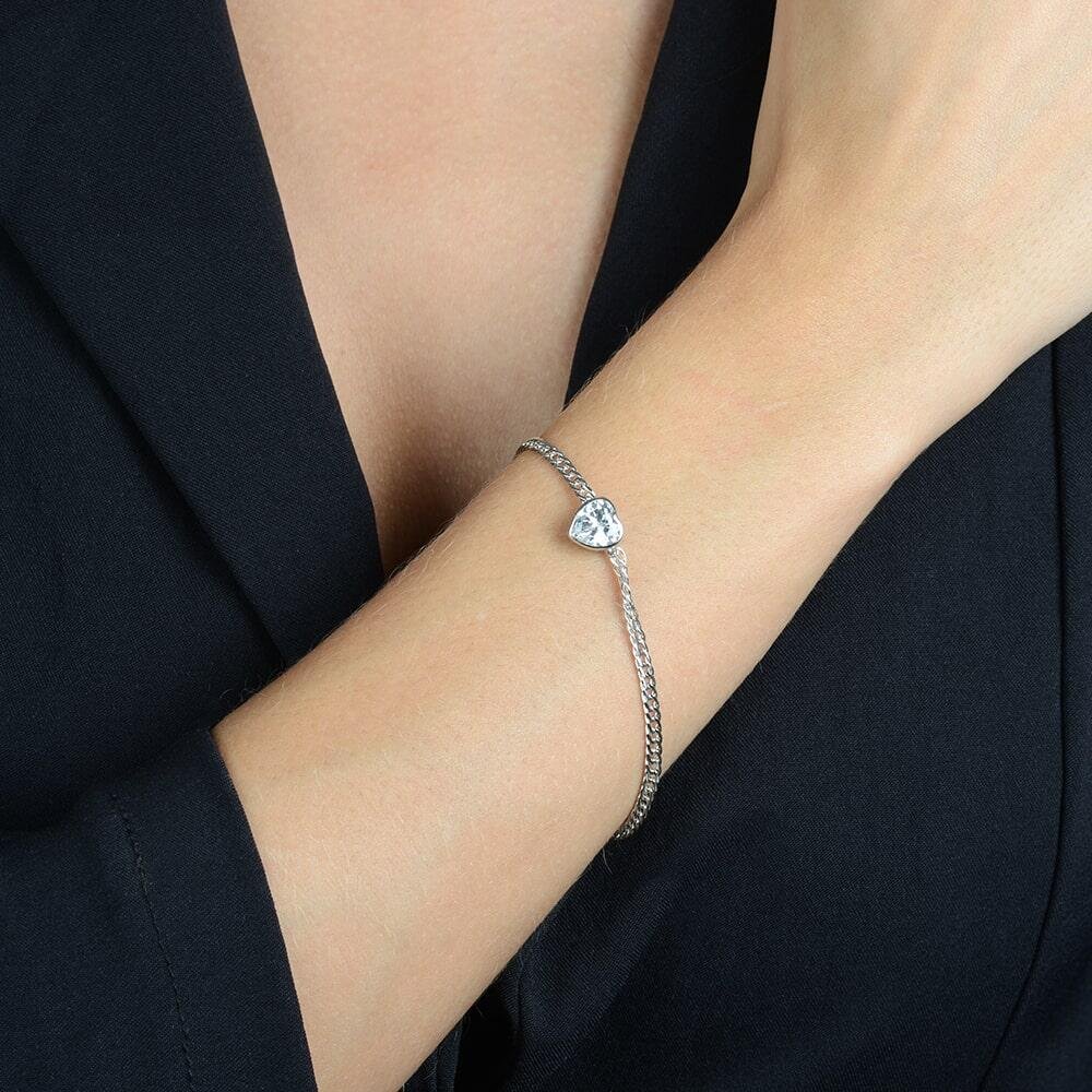 Pulseira Prateada com Pedra de Coração em Zircônia Prata 2