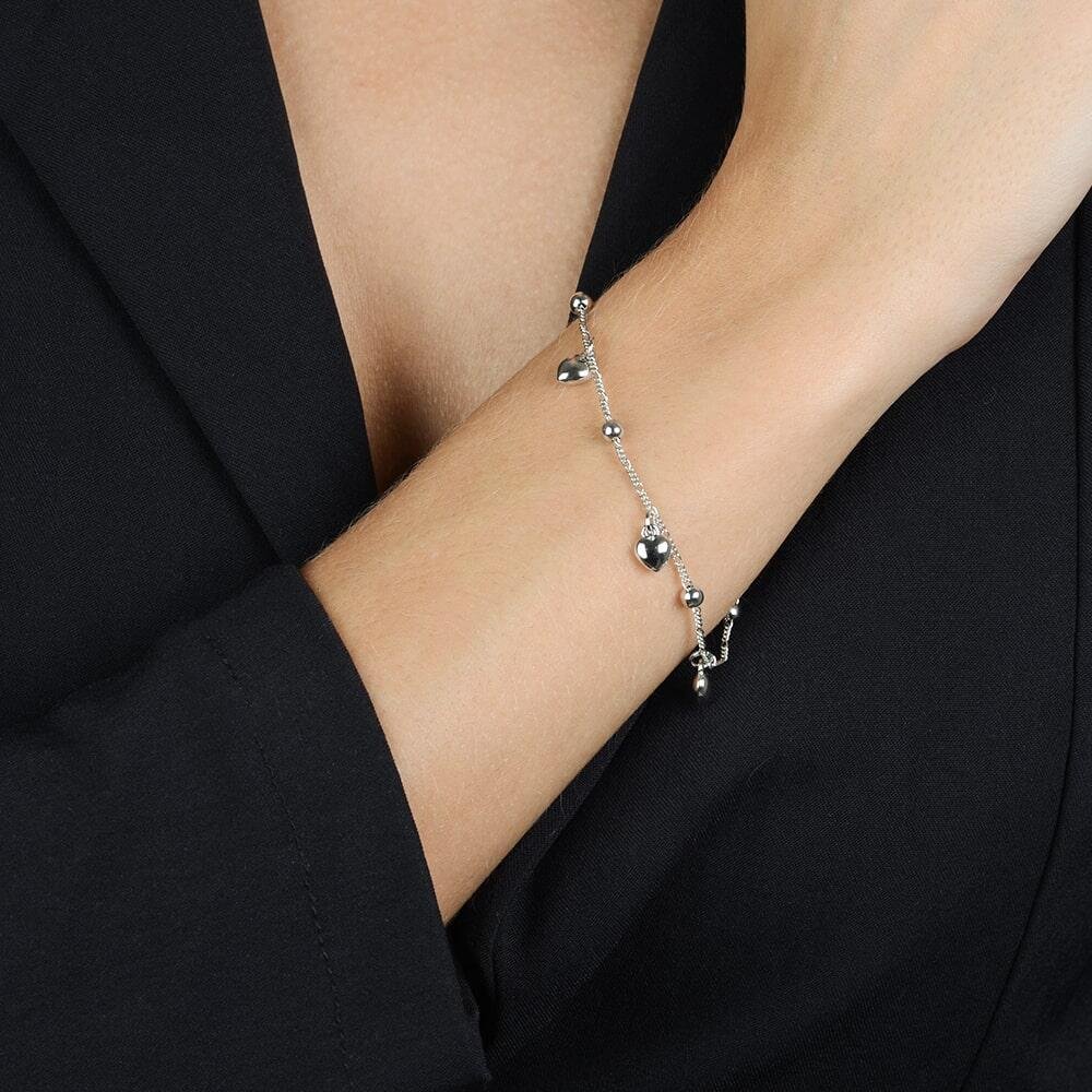 Pulseira Prateada com Pingentes de Coração e Esferas Prata 2