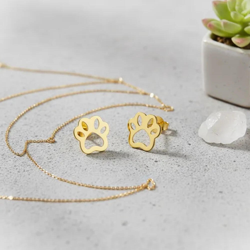 Brinco Patinha Pet Vazado Banhado a Ouro Delicado Pequeno Dourado 5