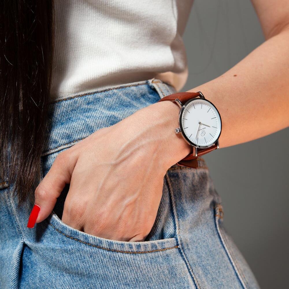 Relógio Feminino New Port Clássico Grande Casual Marrom 5