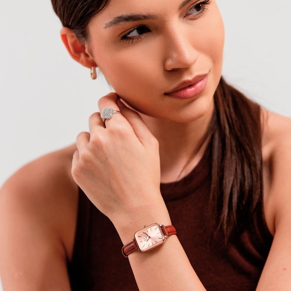 Relógio Feminino Quadrado Delicado Casual Fundo Rosé Marrom 2