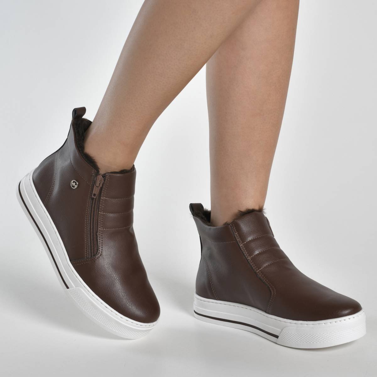 Bota Feminina Via Marte Casual Ziper Cano Baixo Plataforma Confortavel Original Café 4