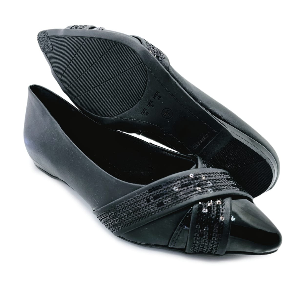 Sapatilha Careflex Bico Fino com Paete Preto 5