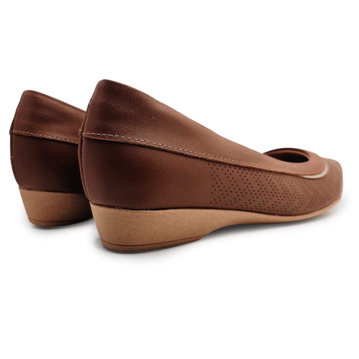 Sapatilha Usaflex em Couro Microperfurado Marrom 3