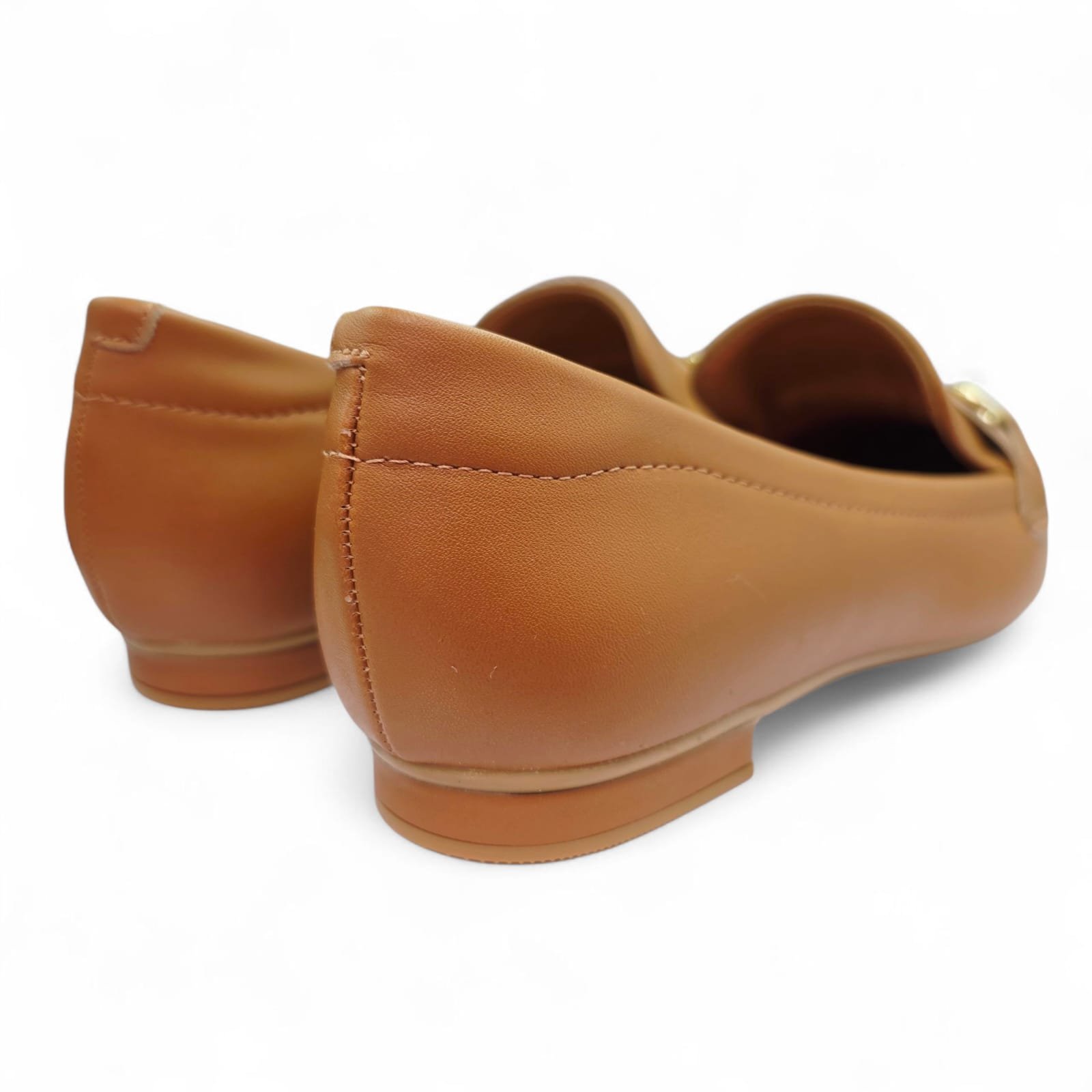 Mocassim Vizzano Clássico: Elegância Atemporal e Conforto Caramelo 4