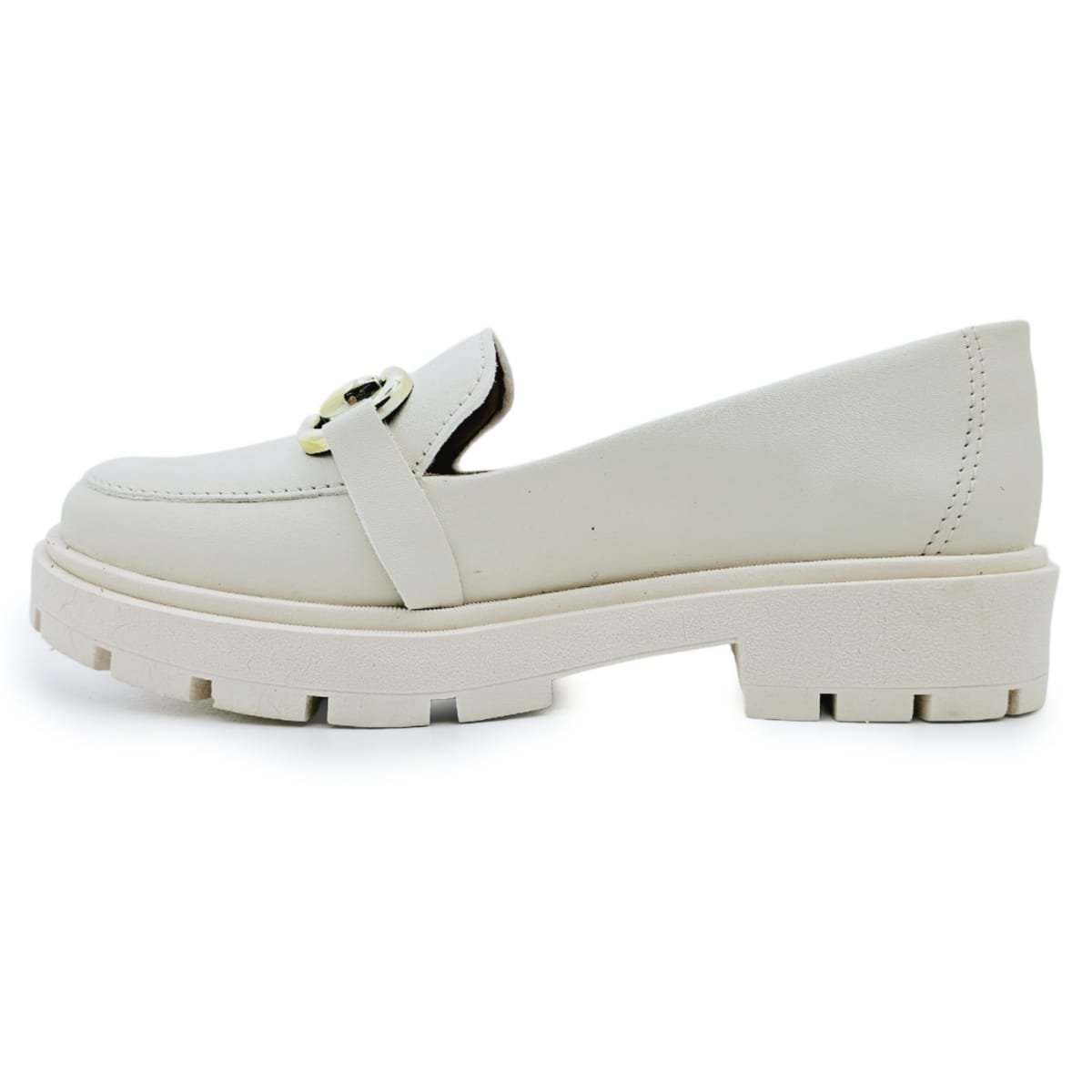 Mocassim Tratorado Careflex com Enfeite Cromado Off White 4