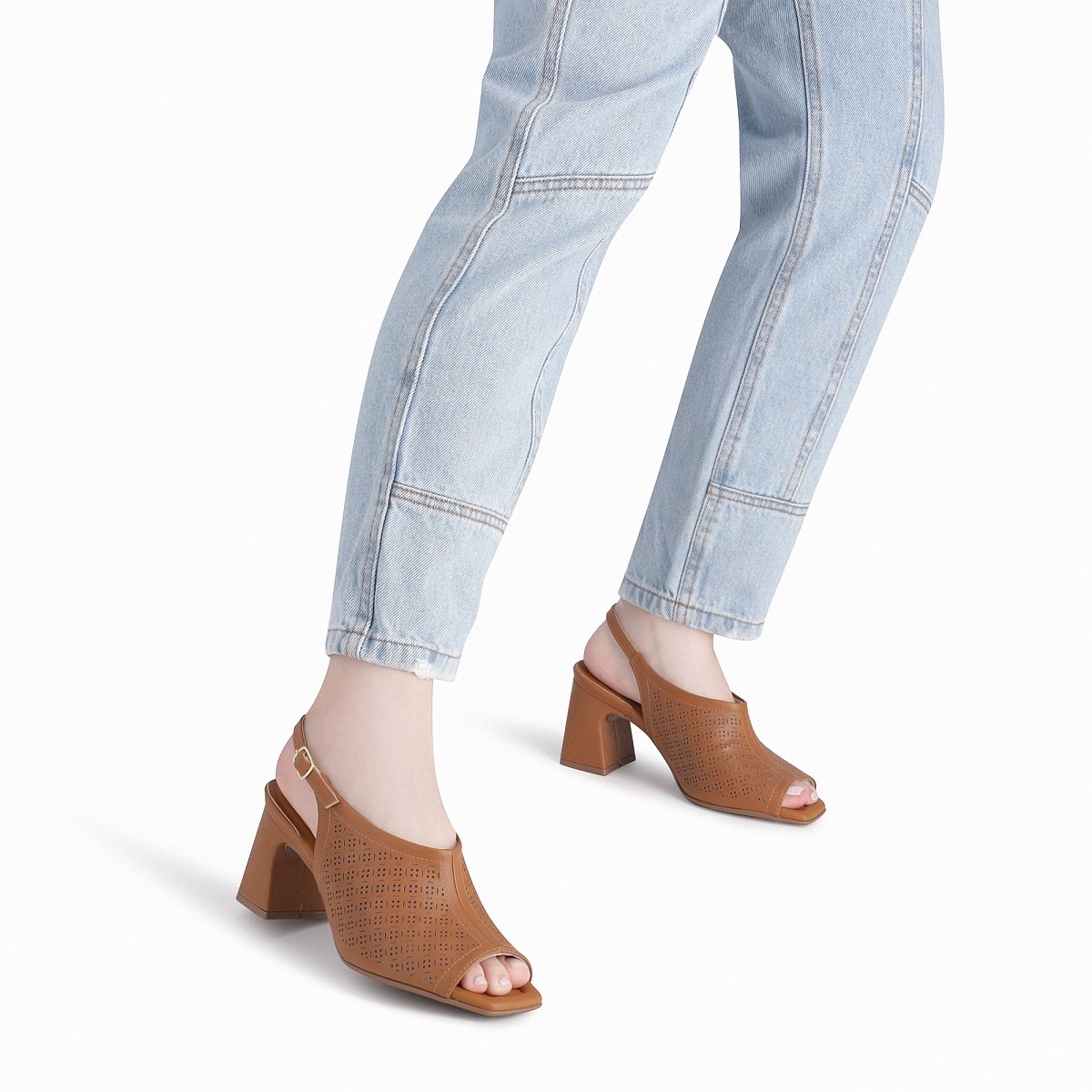 Sandalia Piccadilly Slingback Flavia Salto Alto Caramelo 2