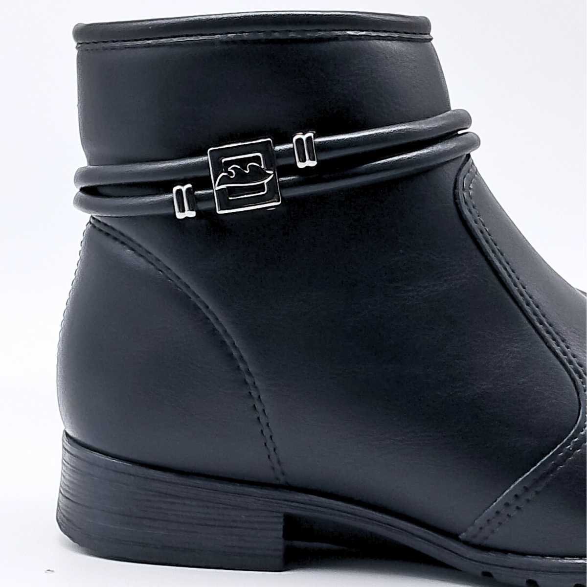 Bota Feminino Cano Curto Entrelaçada Dakota Da923 Preto 5