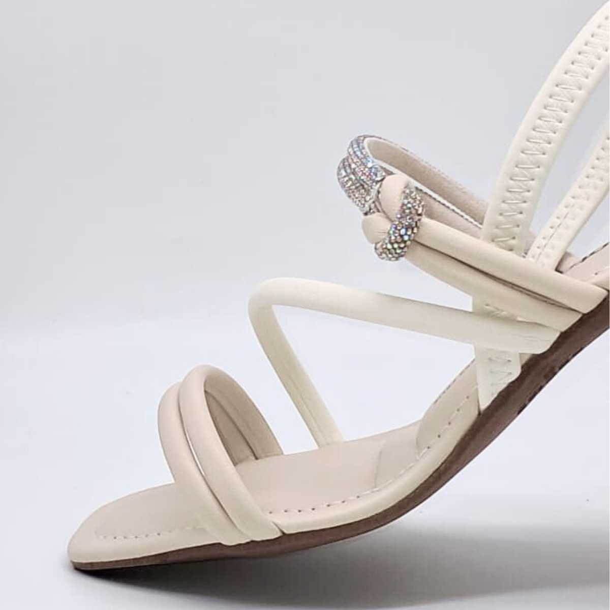 Sandália Feminina Dakota Salto Bloco Brilho Conforto Y9412 Bege 4