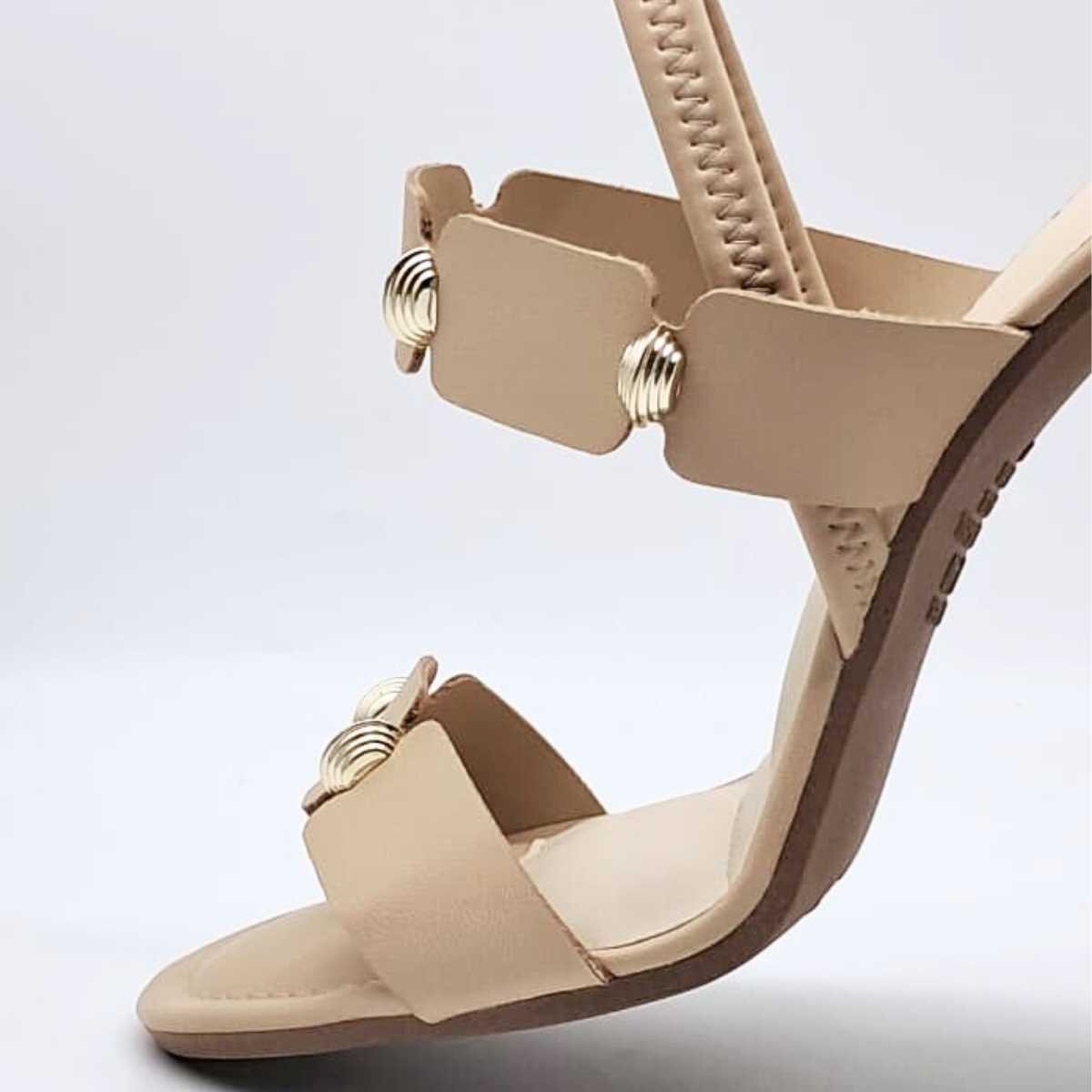 Sandália Feminina Dakota Salto Medio Calce Fácil Confy Y8762 Marrom 7