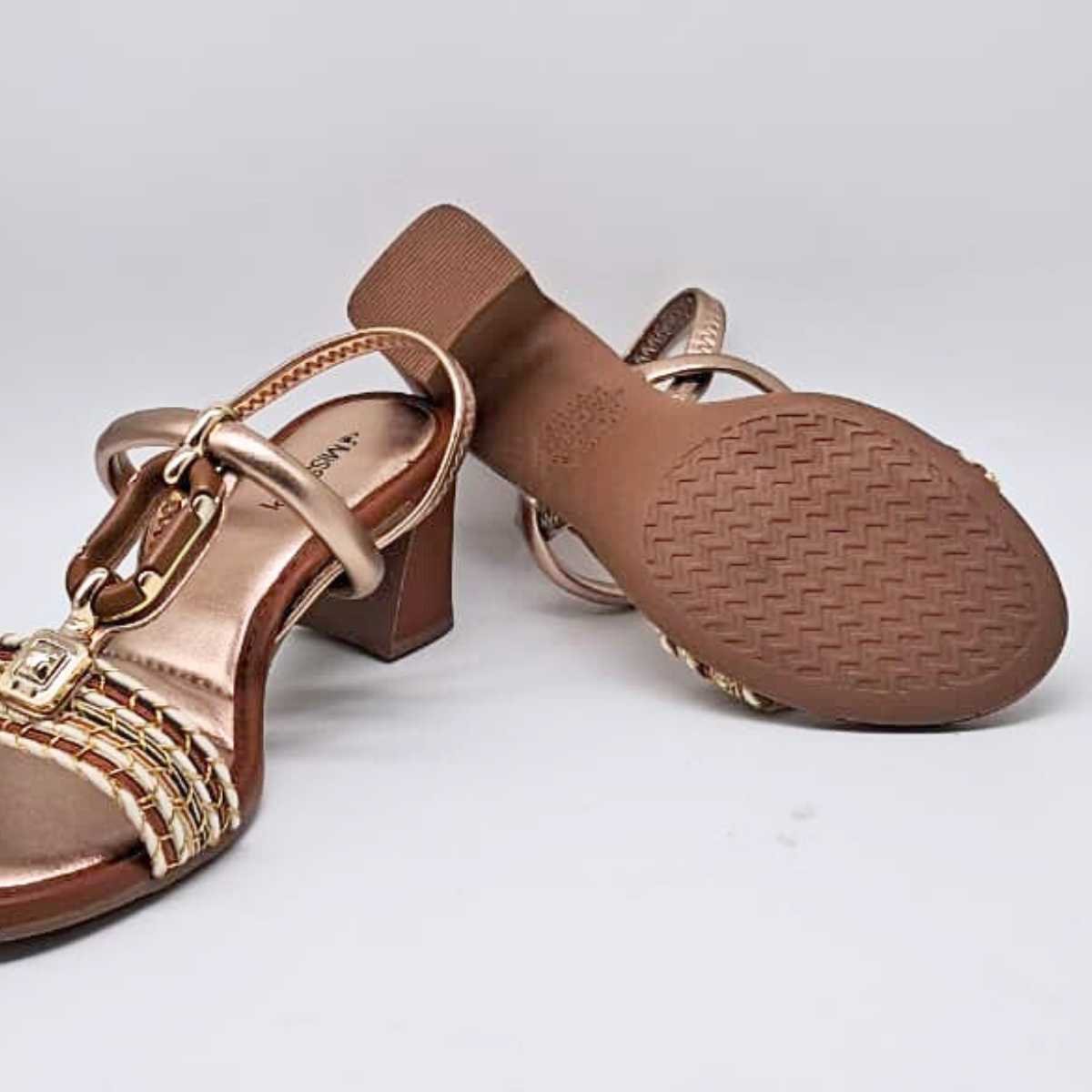 Sandália Feminina Mississipi Salto Baixo Estilo Confy Mf921 Marrom 8