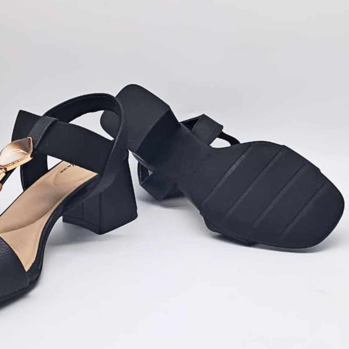 Sandália Feminina Modare Salto Quadrado Elástico 7172.113 Preto 8