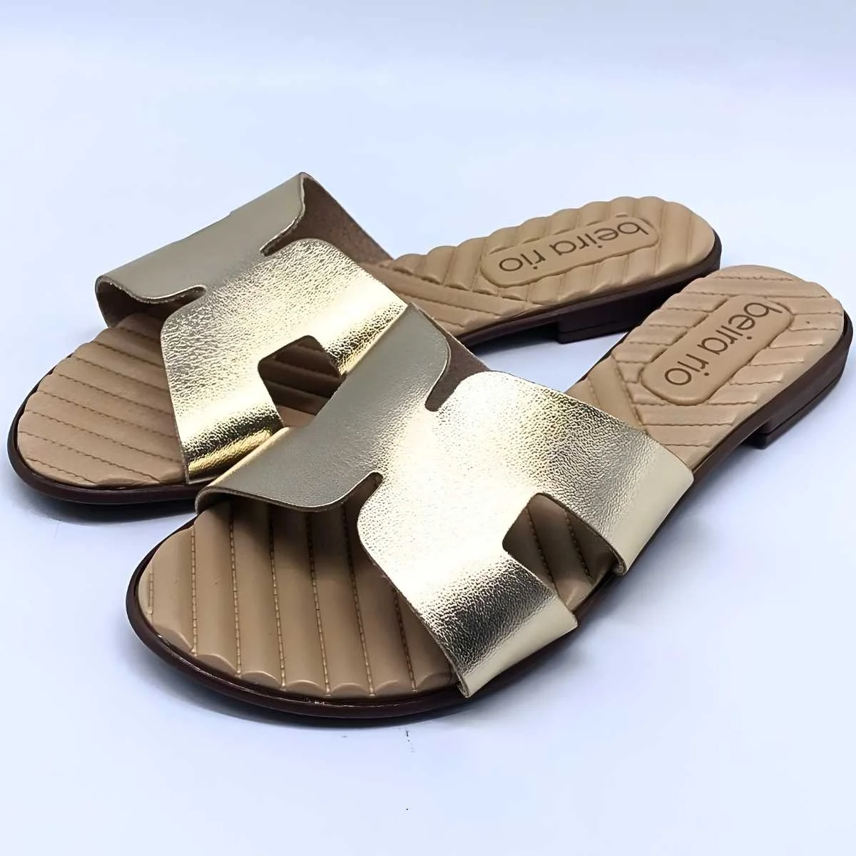 Sandália Feminina Beira Rio Rasteirinha Metalizada 8519.110 Dourado 7