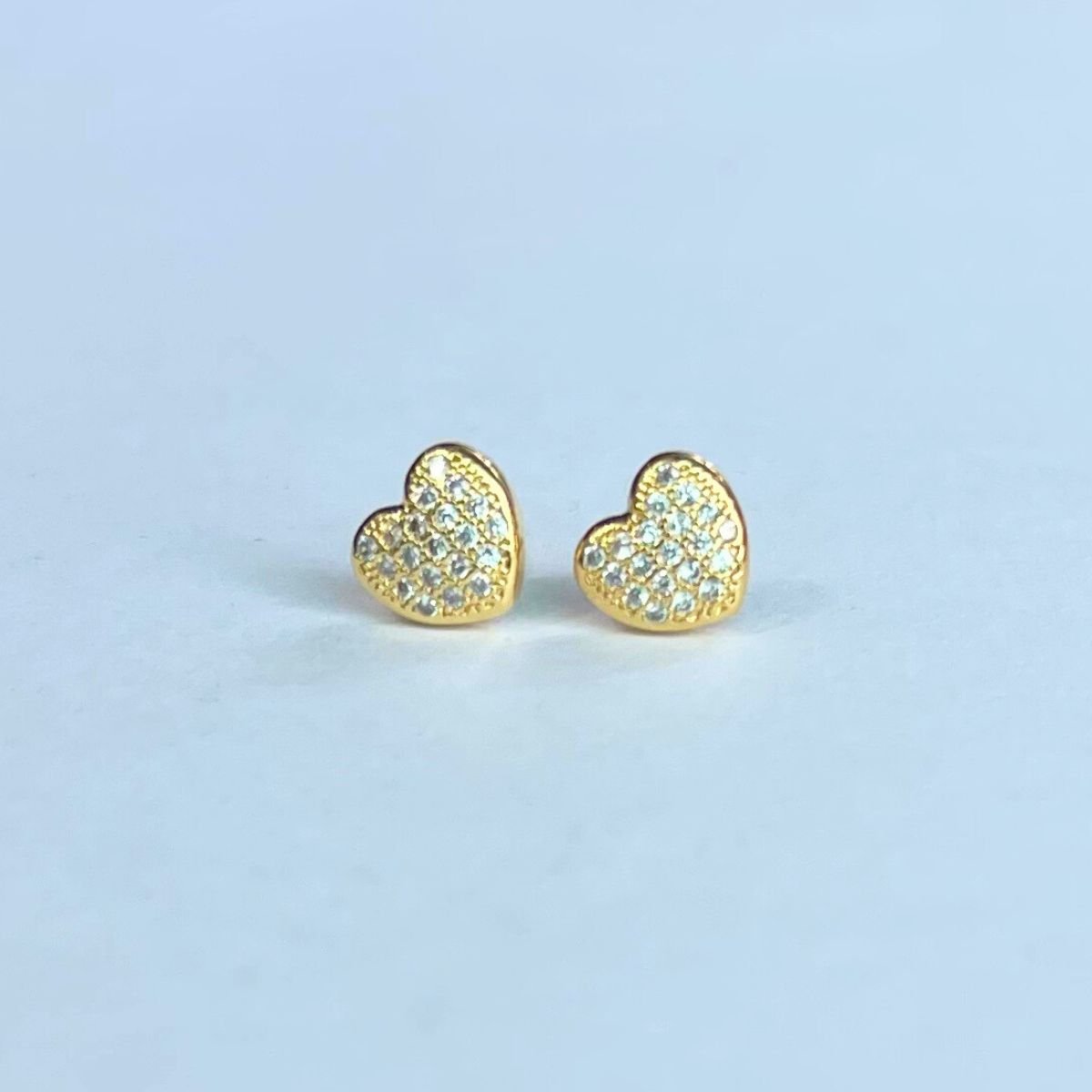 Brinco Coracao Pequeno Banhado a Ouro Dourado 3