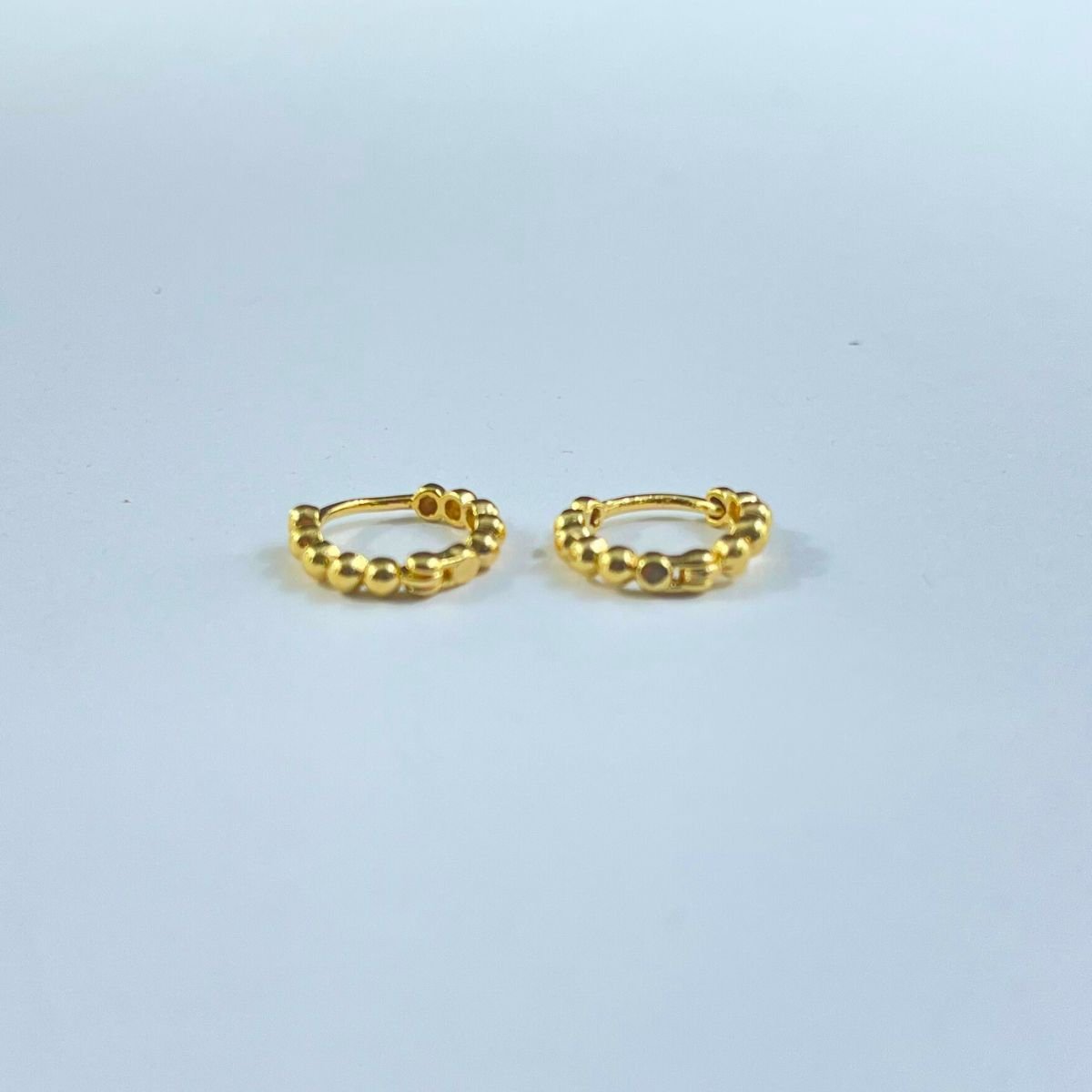 Brinco Pequeno Banhado a Ouro Dourado 2