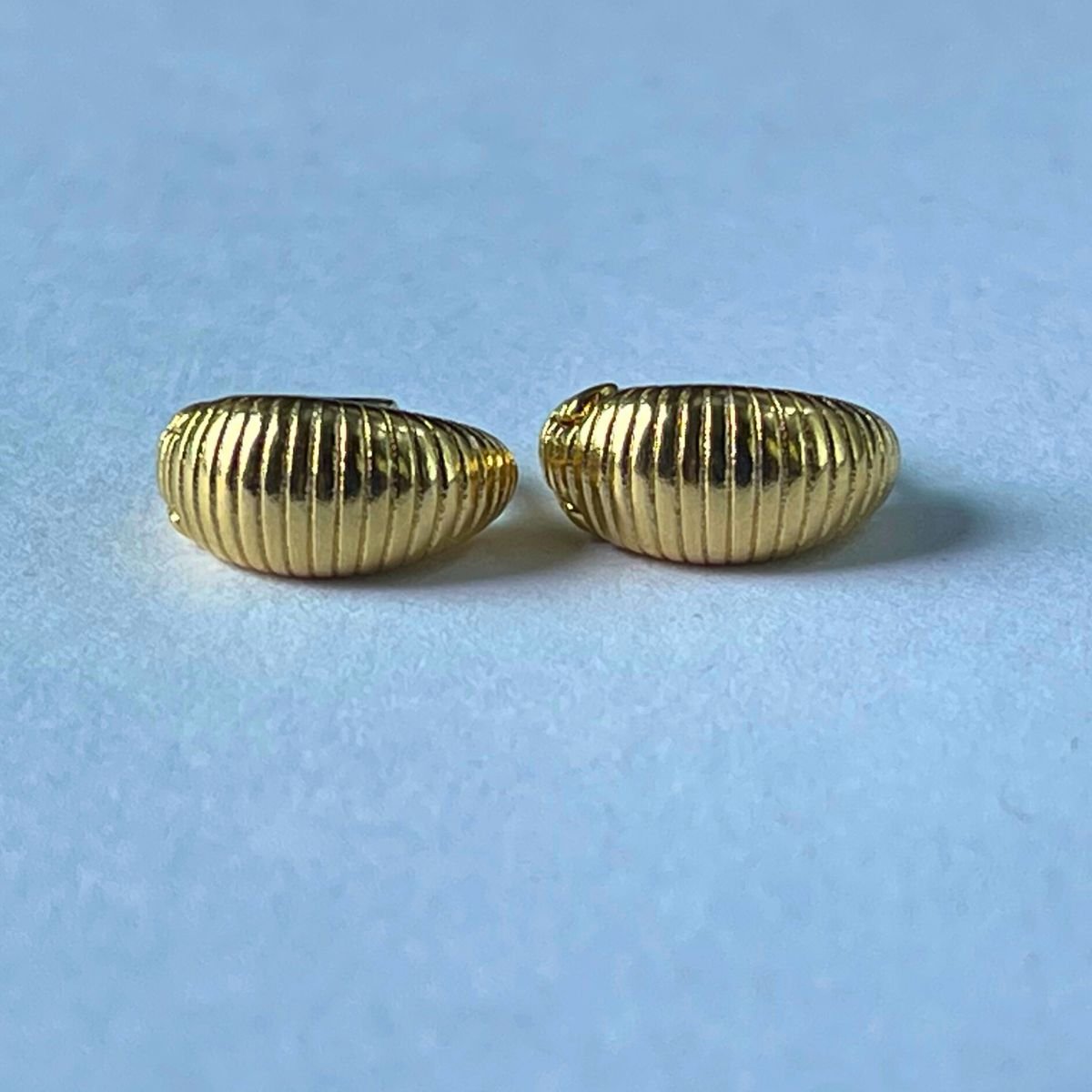 Brinco Argolinha Pequeno Banhado a Ouro Dourado 2