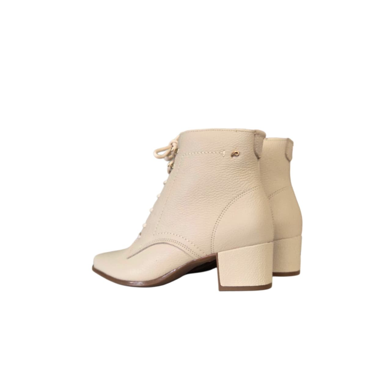Pegada Bota Cano Curto em Couro Salto 5 cm Ref. 280904 Linho 8