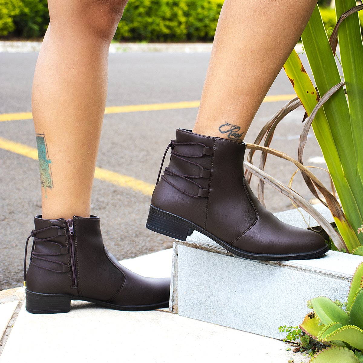 Bota Feminina Casual Bredeni Cano Curto Salto Baixo Bloco Grosso Ziper Confortavel Leve Marrom 6