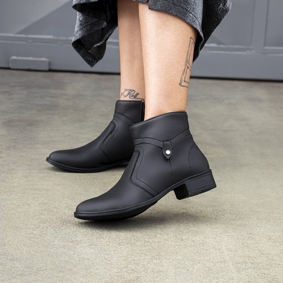 Bota Feminina Casual Bredeni Cano Curto Salto Baixo Bloco Grosso Confortavel Leve Ziper Preto 6