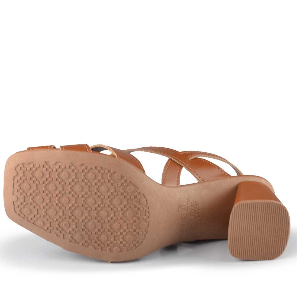 Sandália Salto Bloco Dakota Feminina Y9203 Marrom 5