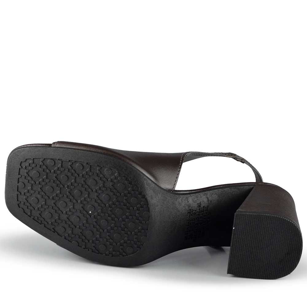 Sandália Salto Bloco Dakota Feminina Y9991 Café 5