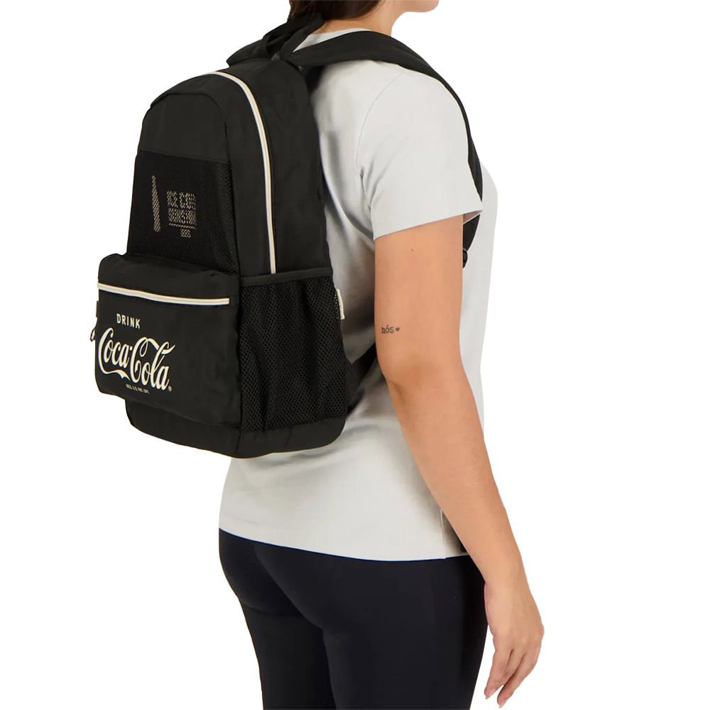Mochila Coca Cola Feminina Trend 71020104 Preto 2