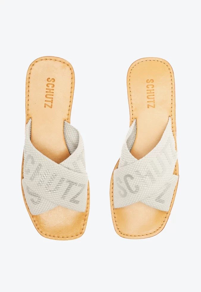Rasteira Schutz de X Cinza Branco 2