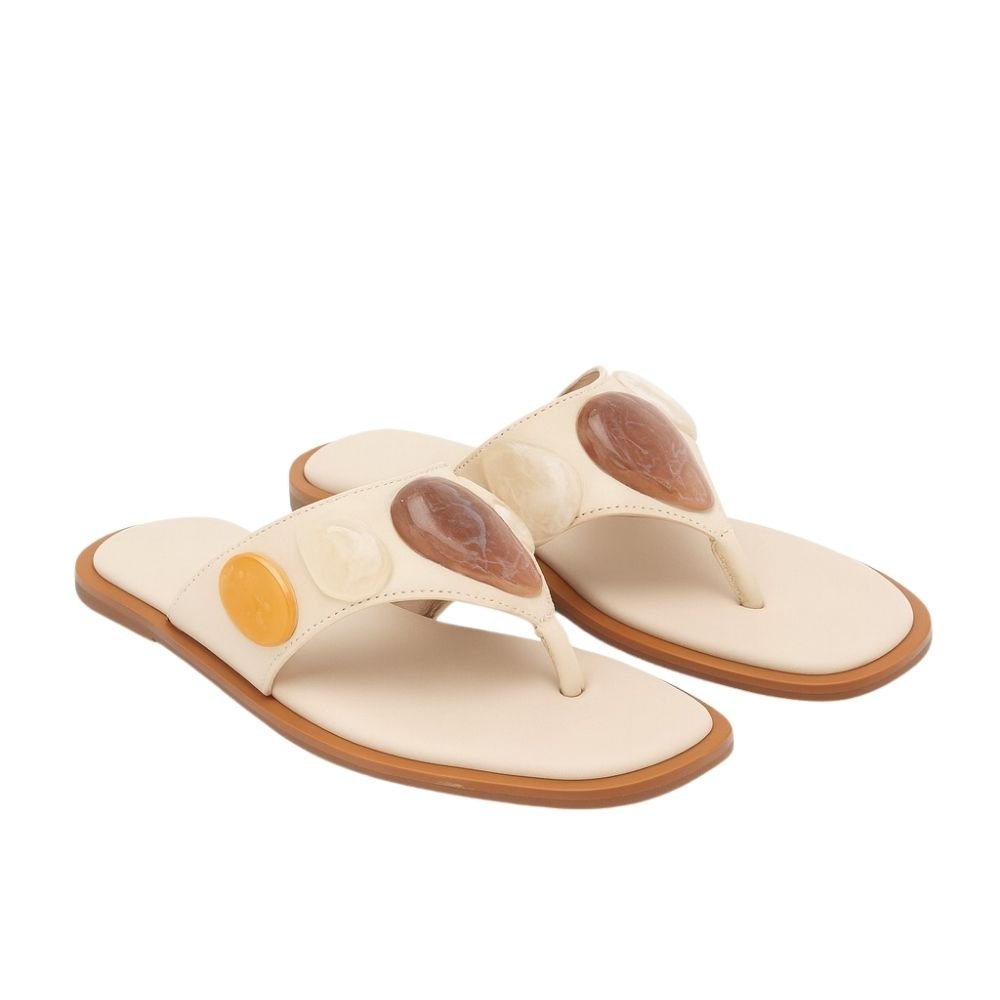 Rasteira Bellaze Com Detalhes Bege Bege 2