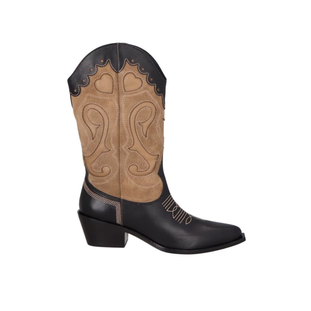 Bota Luiza Barcelos Comboy Preto