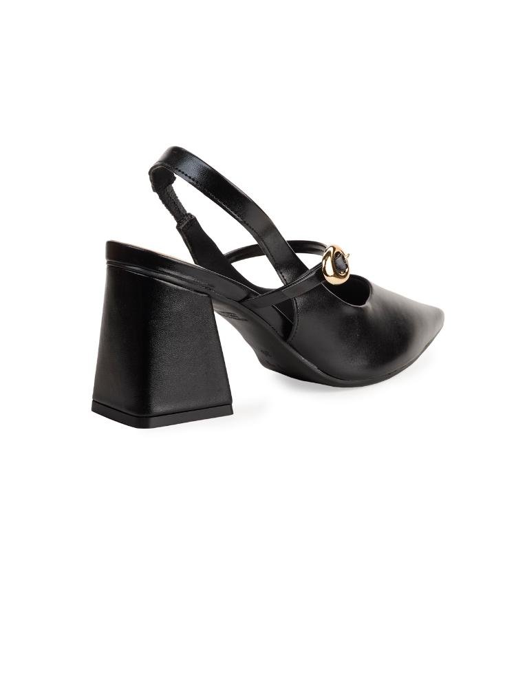 Scarpin Bebecê Bico Fino Fivela Oval Salto Bloco Preto 4
